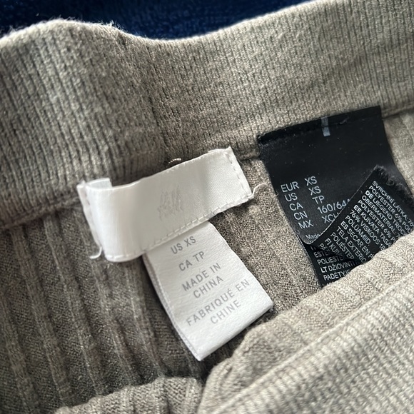 H&M Green Trousers - Picture 4 of 4